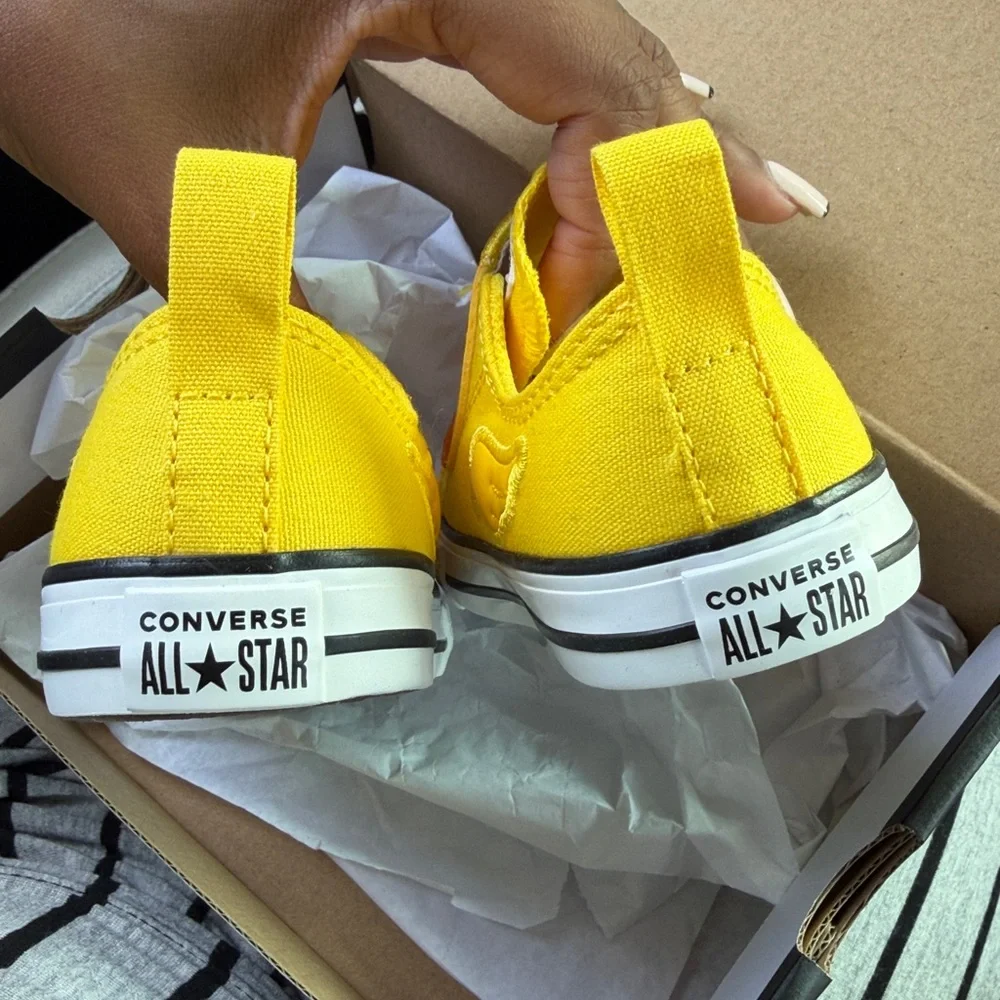 Converse Chuck Taylor All Star One Strap Pool Float Easy On